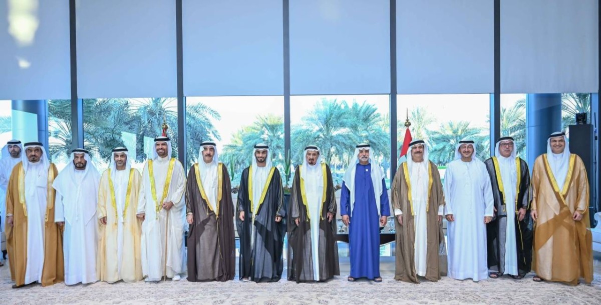 حميد النعيمي وسعود المعلا وأحمد بن حميد ونهيان بن مبارك وفيصل بن صقر القاسمي وحميد المعلا وفيصل بن سعود القاسمي والشيوخ والعريس