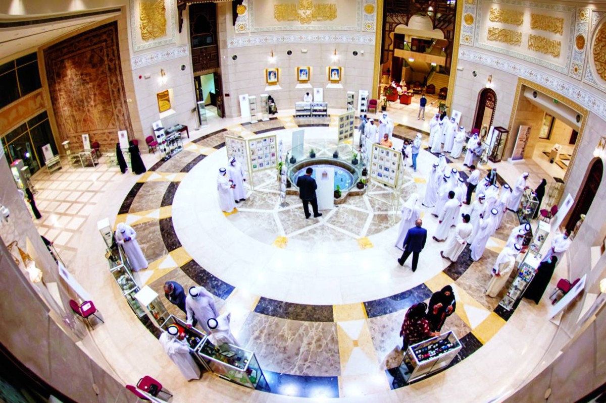 مقتنيات نادرة يحتضنها المعرض 