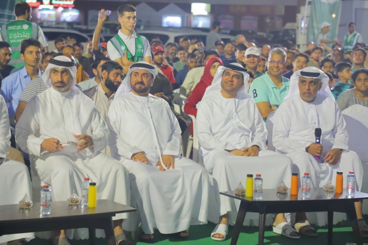 خليل المنصوري وكبار الضباط والحضور خلال الفعالية