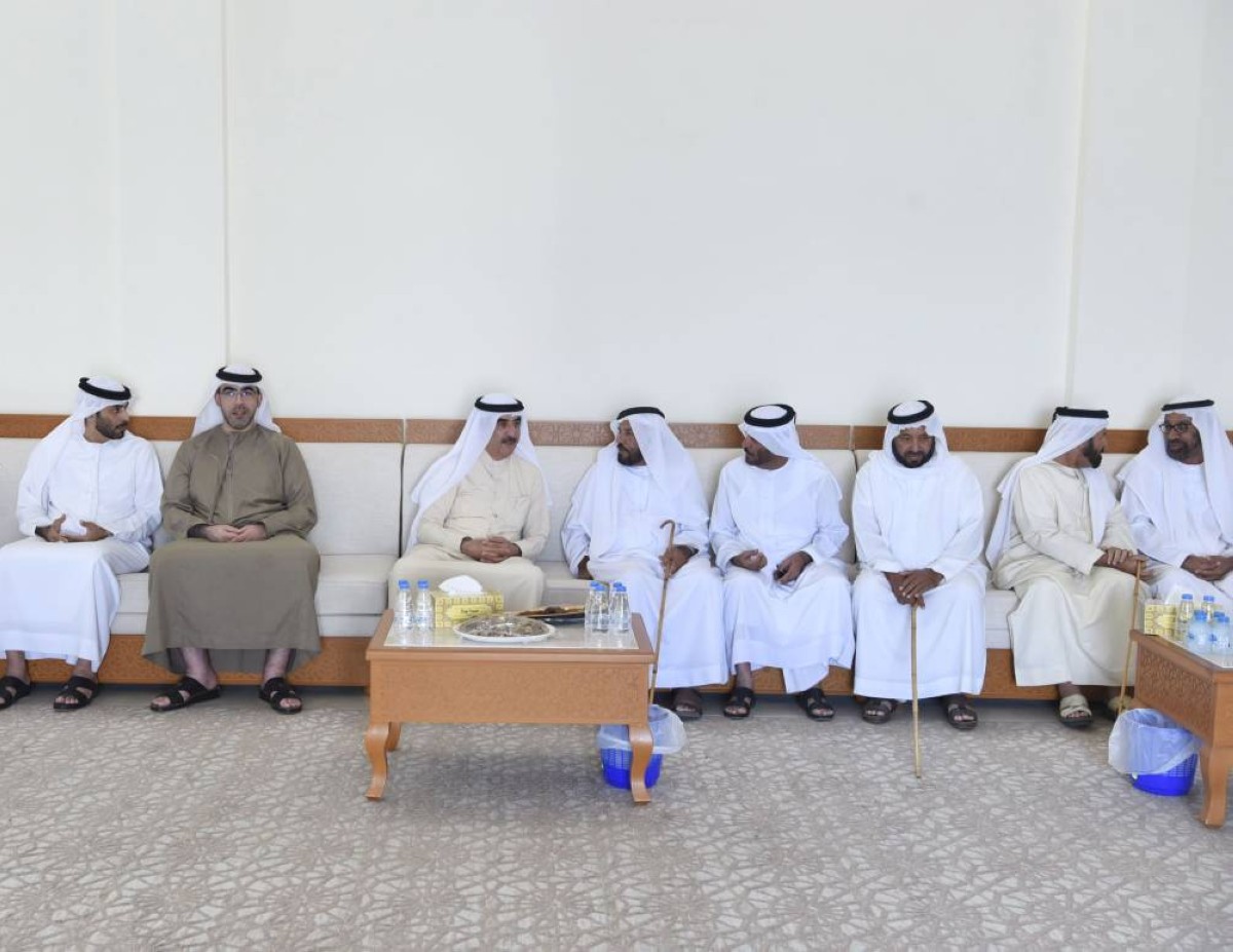 سعود المعلا مقدماً واجب العزاء بحضور أحمد بن سعود
