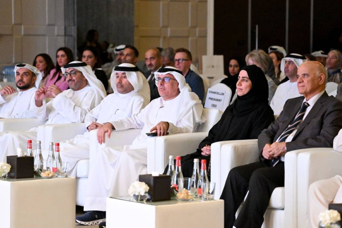عبد الرحمن العور وعائشة ميران ومحمد الملا وحميد مجول النعيمي خلال حوار مستقبل التعليم العالي | تصوير: نجيب محمد