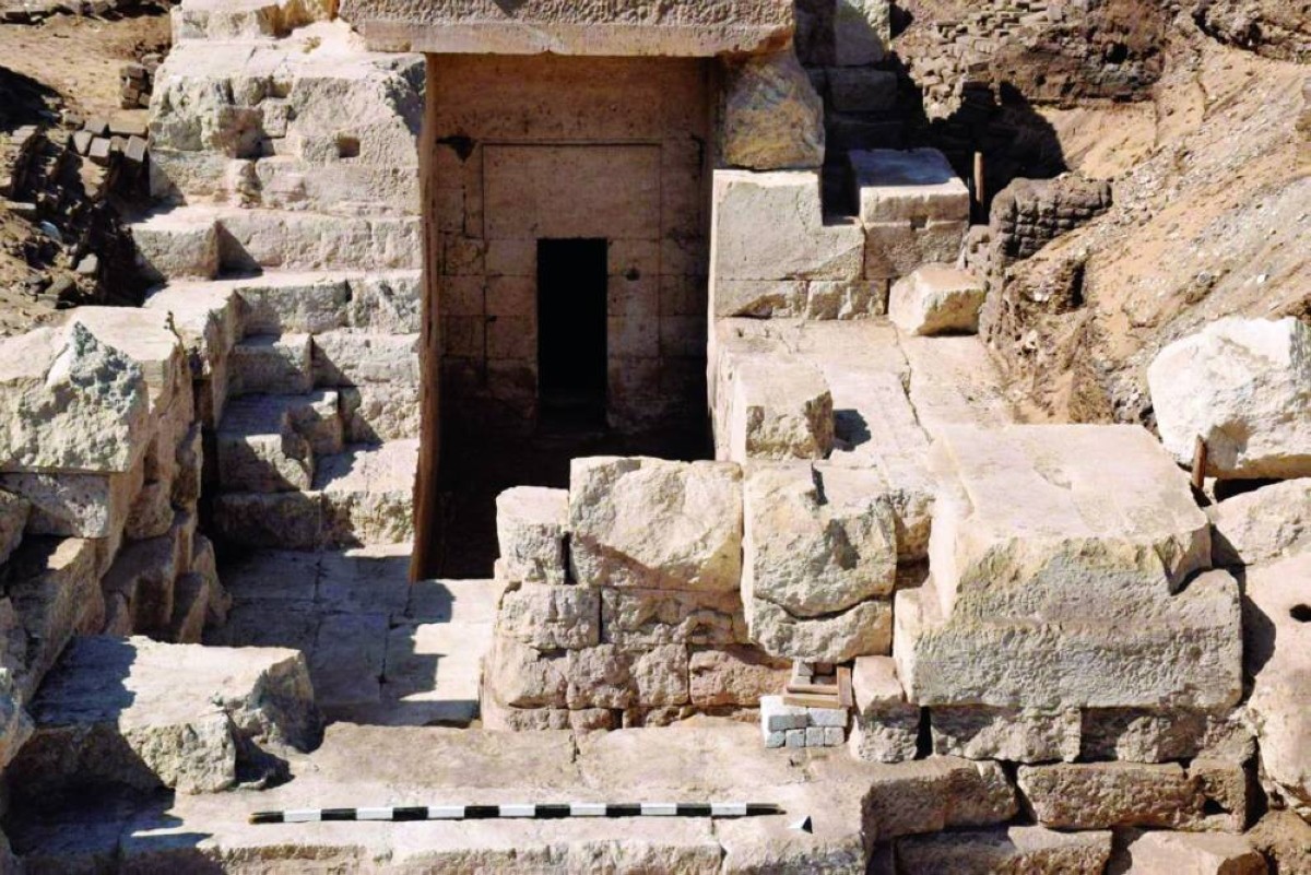 اكتشاف صرح بطلمي في صعيد مصر