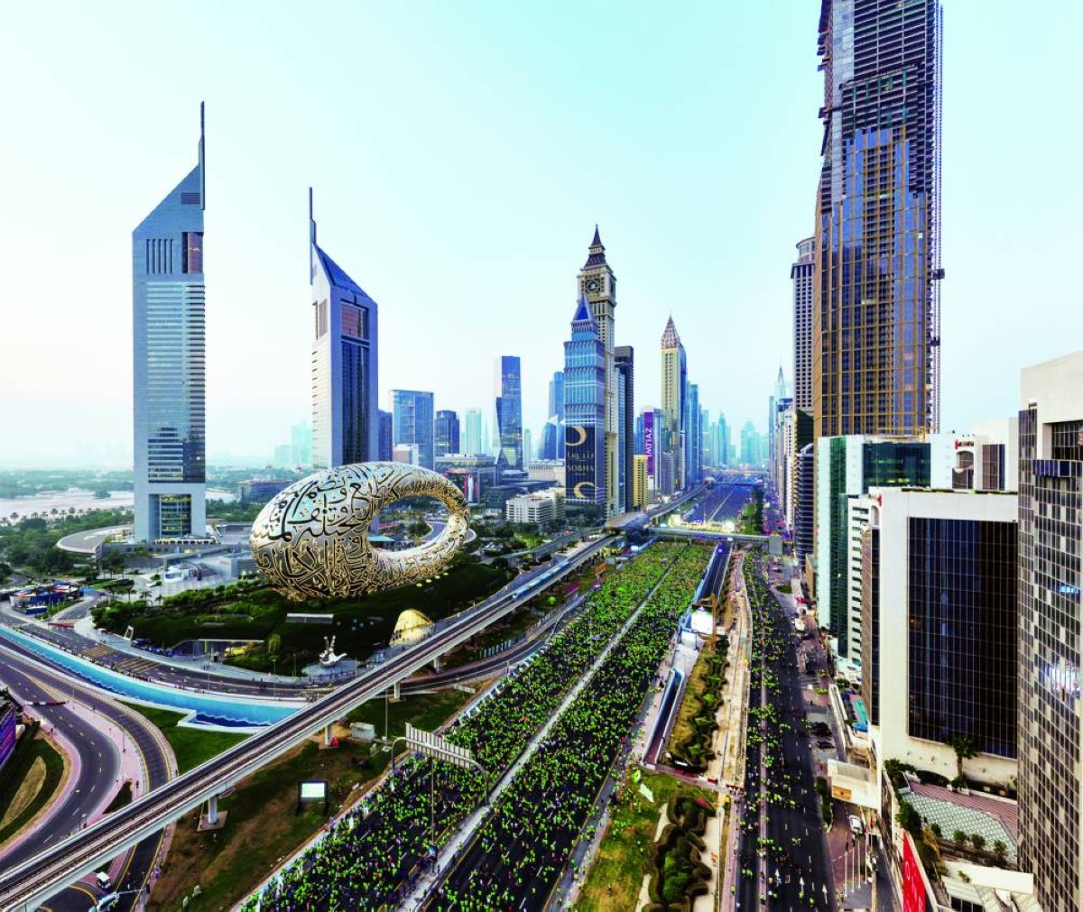 دبي تجمع المشاركين من جميع أنحاء العالم