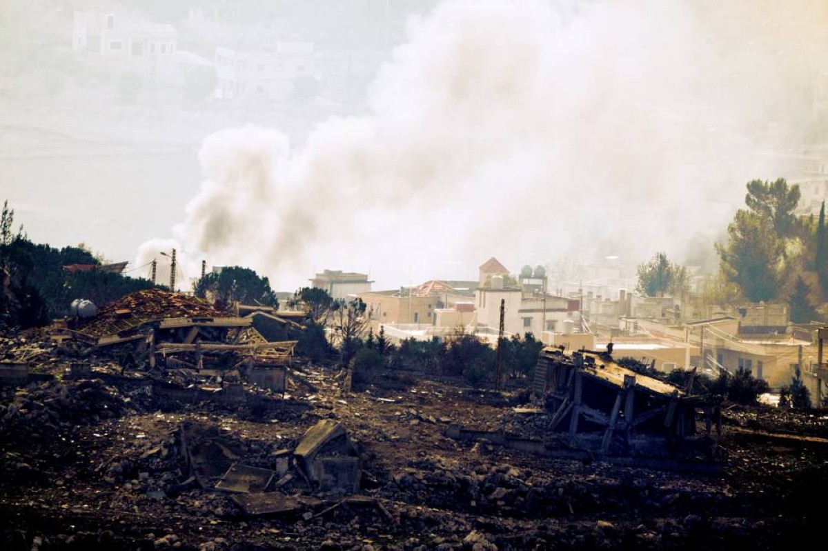 تصاعد أعمدة الدخان إثر غارة إسرائيلية على بلدة الخيام في جنوب لبنان