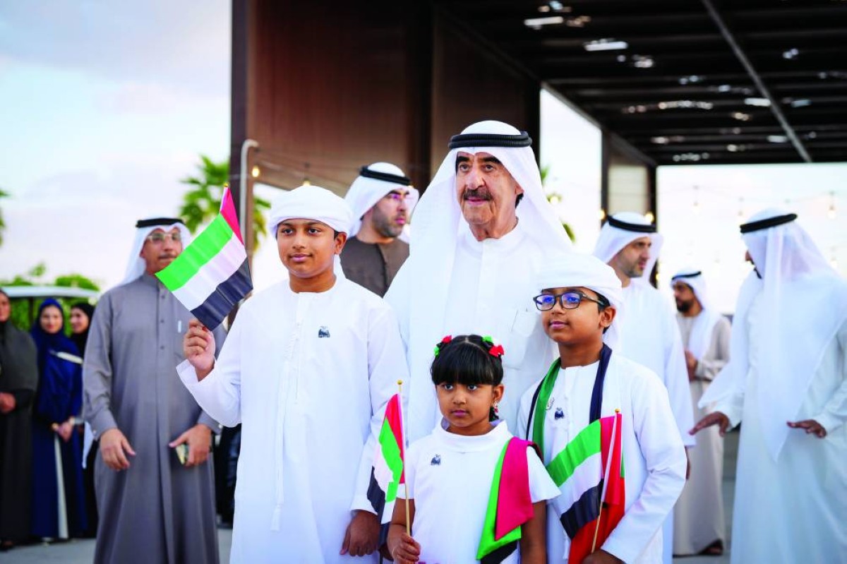 
سموه خلال الاحتفالية بحضور أحمد بن سعود 