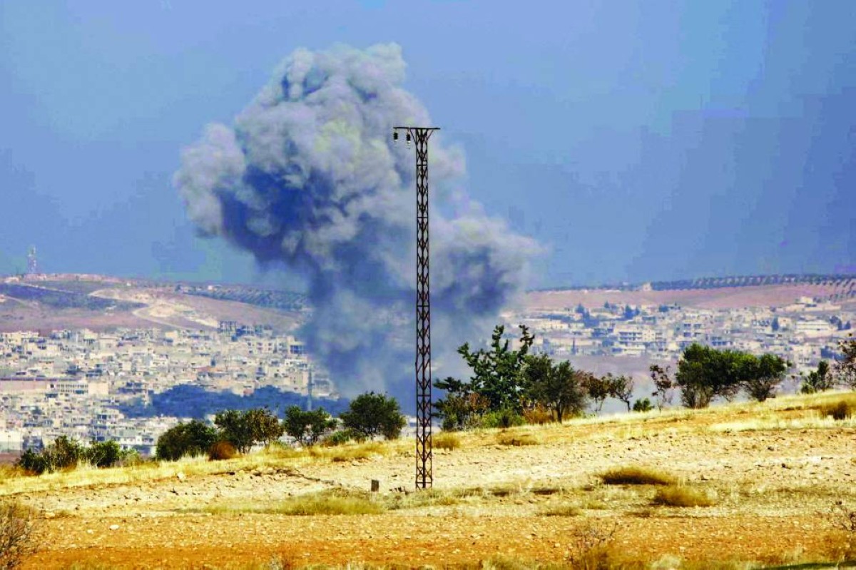 معارك طاحنة في حماة وحلب ودير الزور ومقتل 200 مسلح