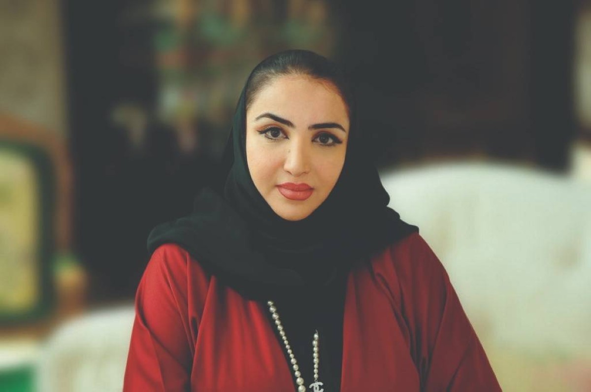 نادية عبد العزيز