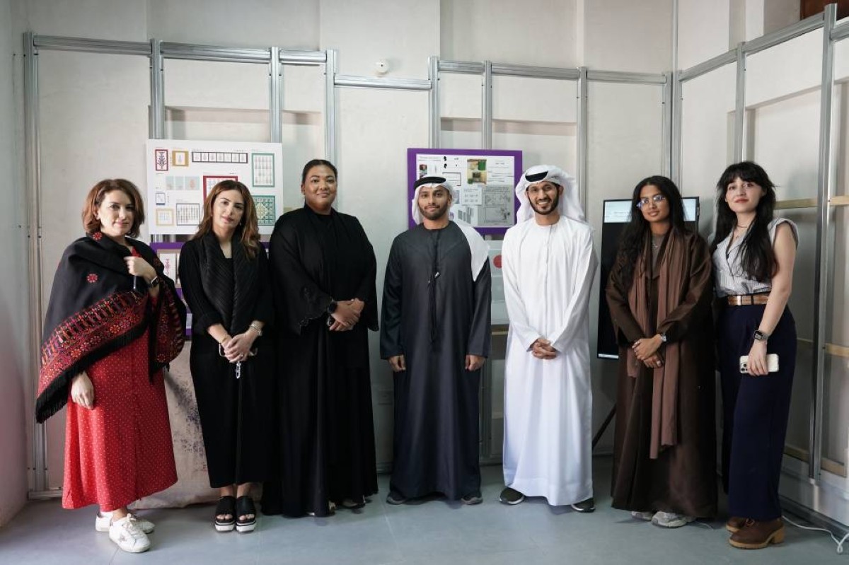 سعيد بن خرباش وعفراء عتيق والمشاركون