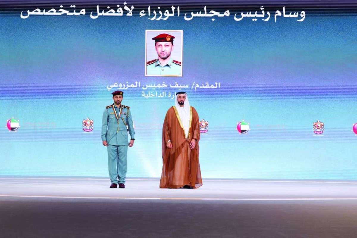 سيف بن زايد خلال تكريم سيف المزروعي