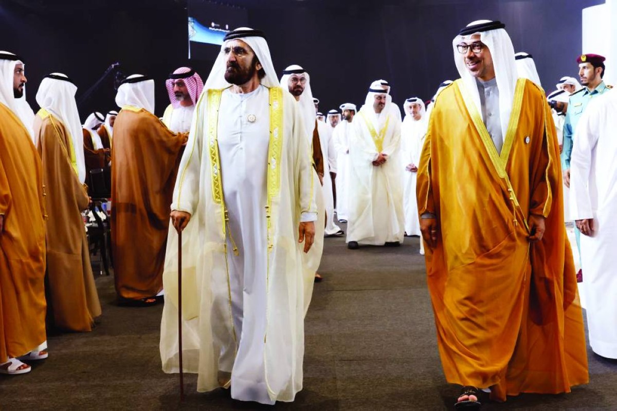 محمد بن راشد ومنصور بن زايد ومكتوم بن محمد وعمار النعيمي ومحمد القرقاوي لدى حضورهم الحفل