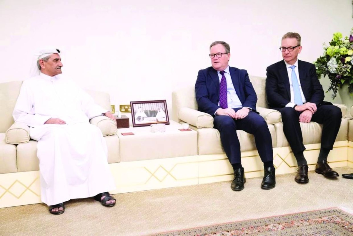 حمد الشرقي وريشيل غاي خلال اللقاء