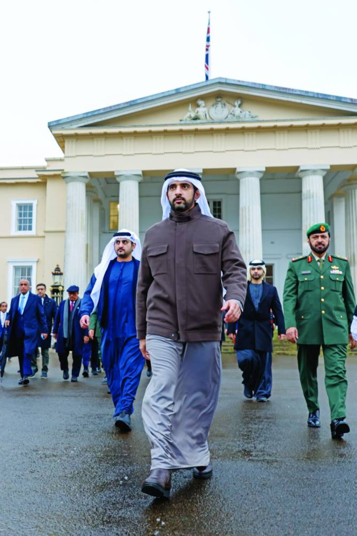  حمدان ومكتوم ومنصور بن محمد 