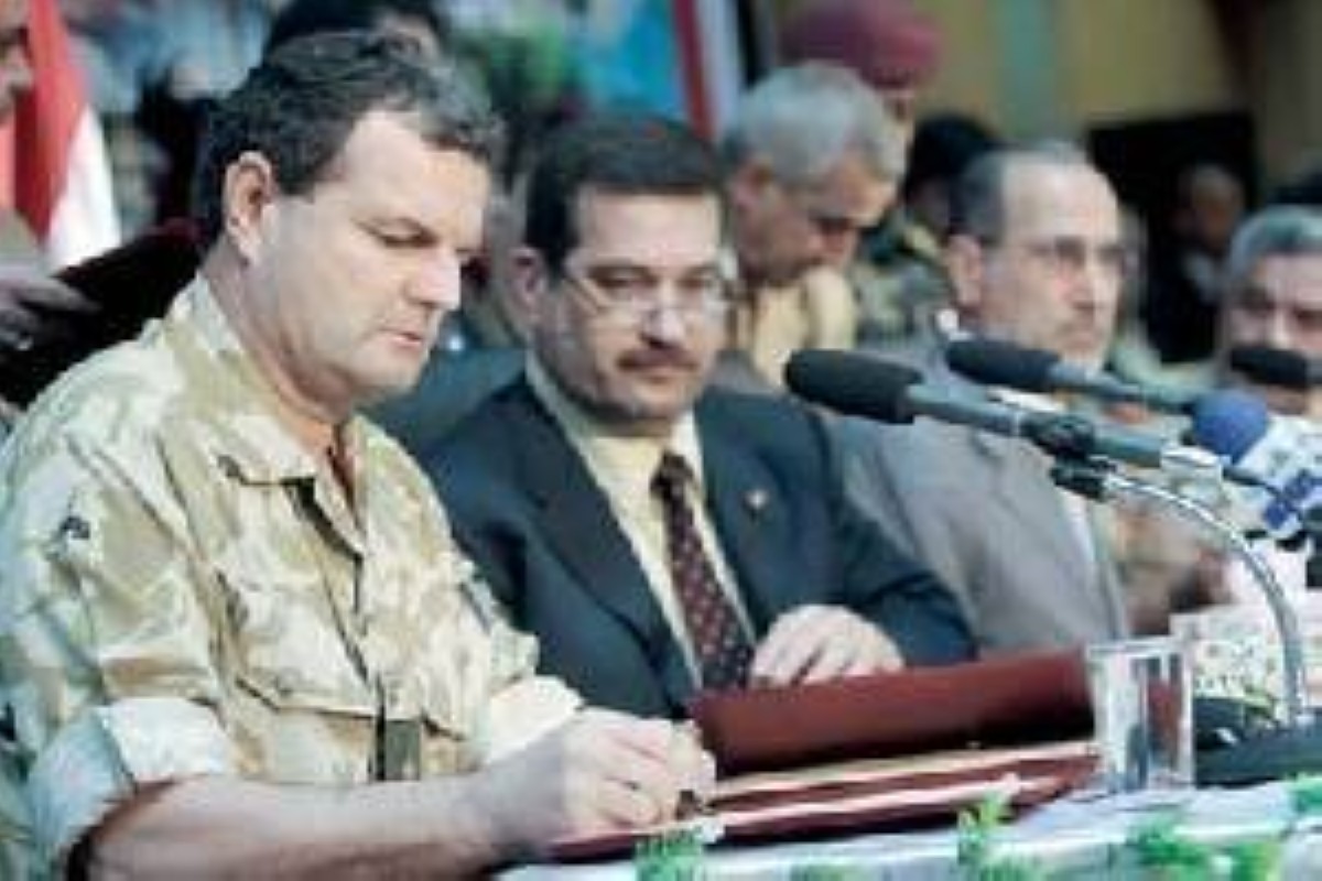 2007 قوات الأمن العراقية تتسلم أمن مدينة البصرة من القوات البريطانية.