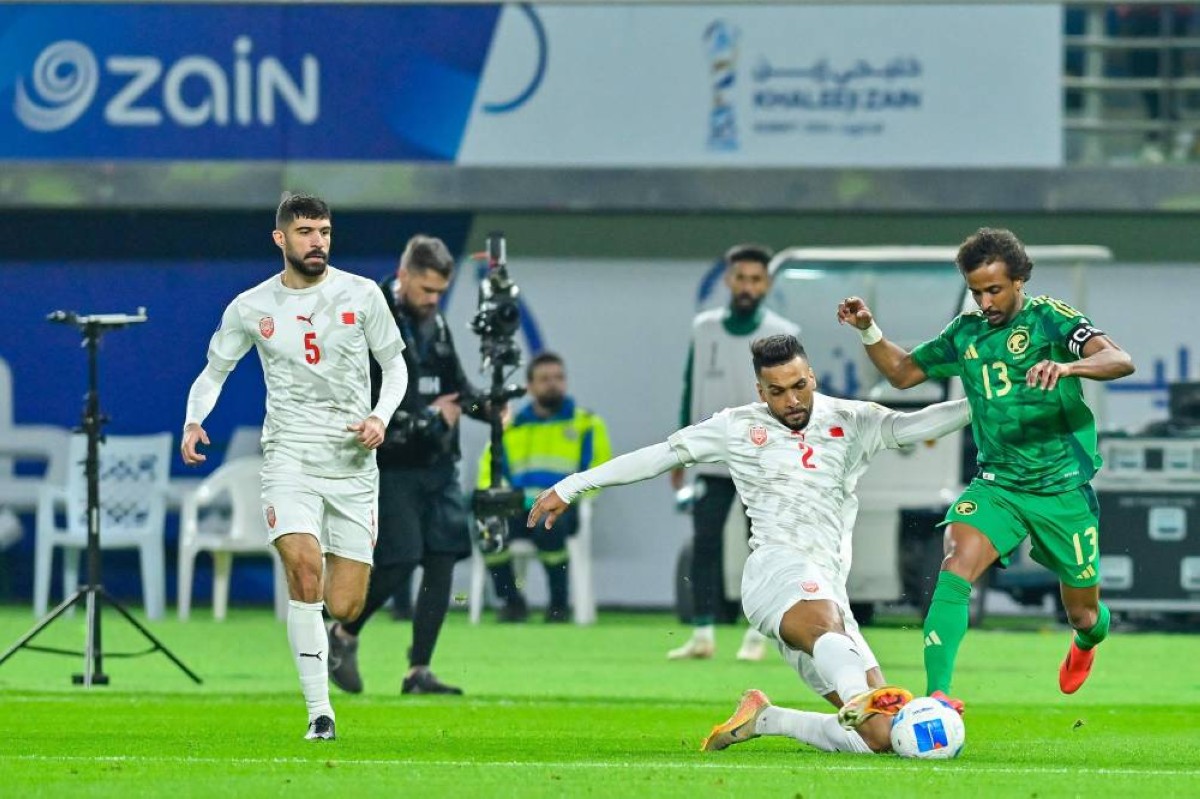 البحرين تحقق فوزا مثيرا 3-2 على السعودية في خليجي 26