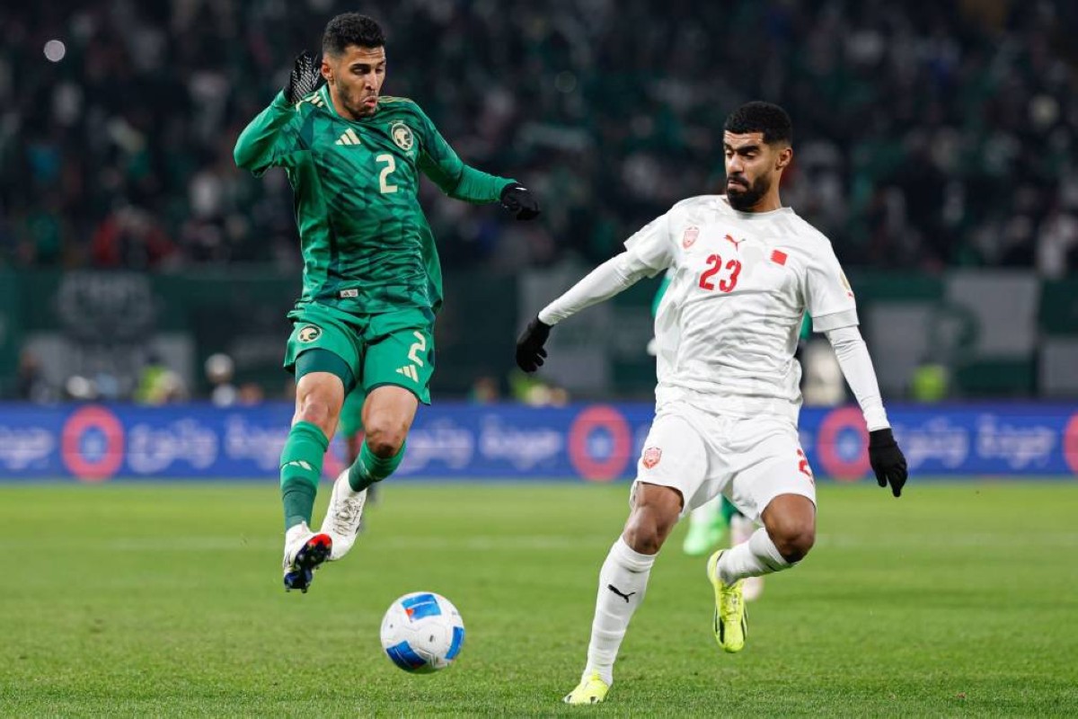 البحرين يُعلن عن نفسه مبكرًا ويسقط الأخضر بثلاثة أهداف في خليجي 26