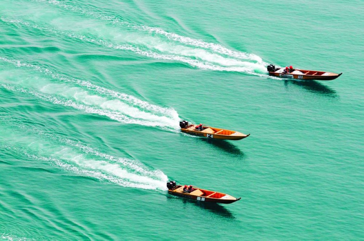 انطلاقة بطولة الإمارات للقوارب الخشبية السريعة 28 الجاري