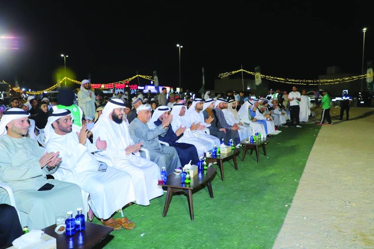 خليل المنصوري وعادل السويدي وطارق تهلك خلال الملتقى