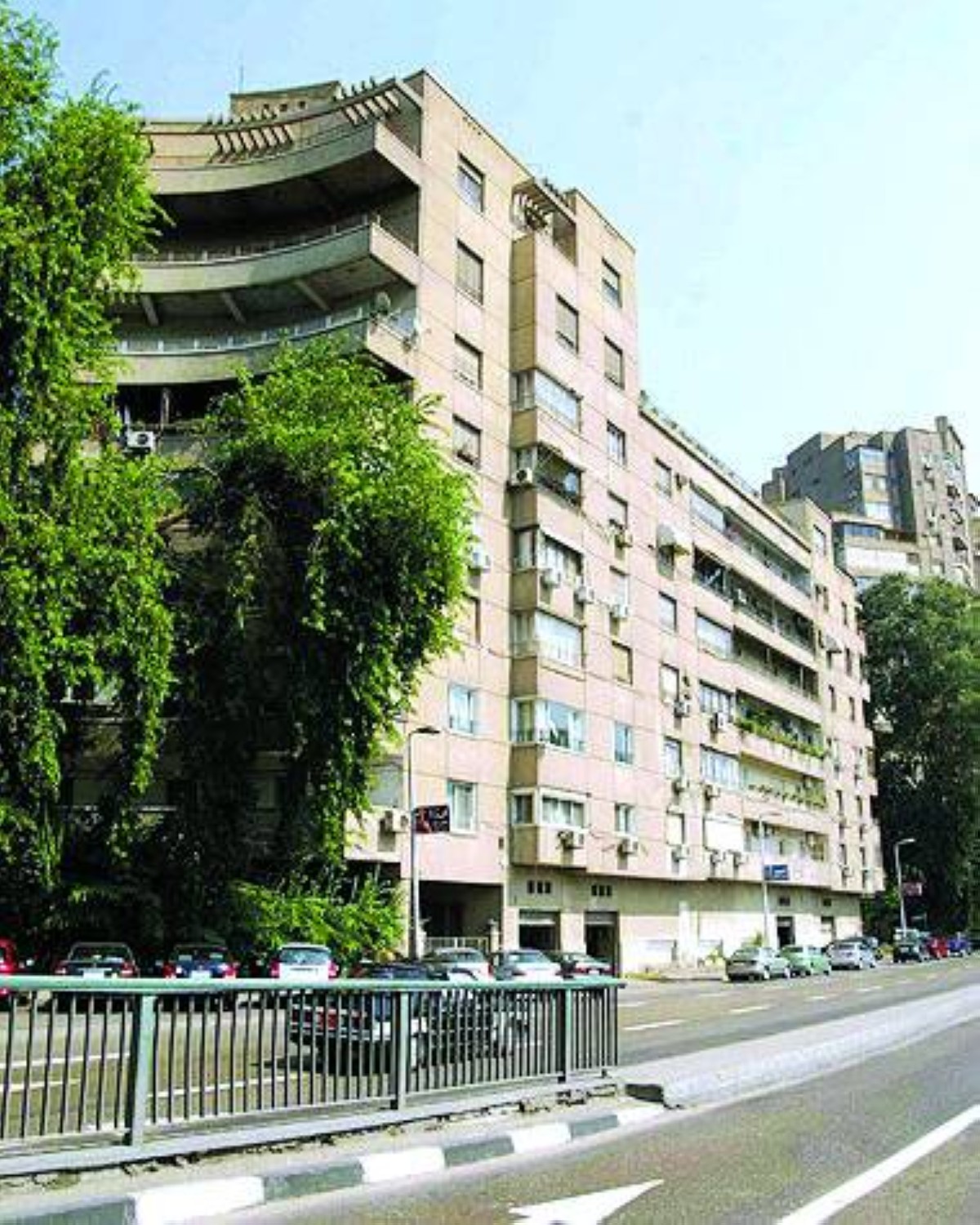 عمارة ليبون.. مقر إقامة العديد من الفنانين