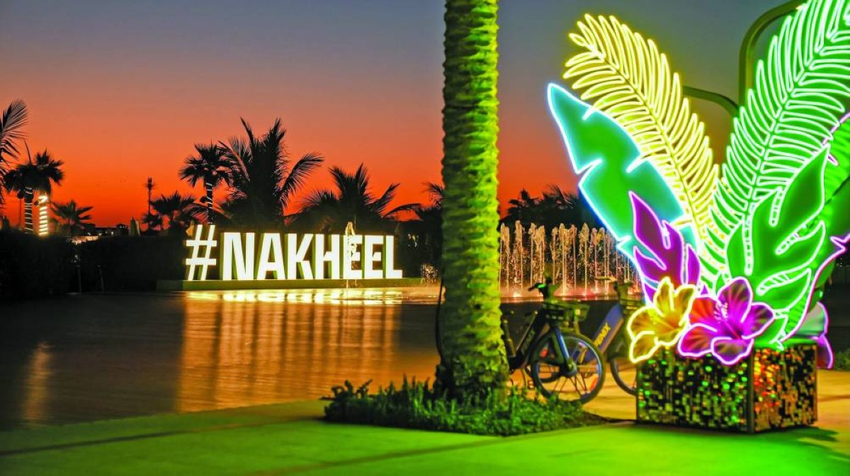 مجسمات فنية خلال الفعالية صممها نخبة من أبرز الفنانين