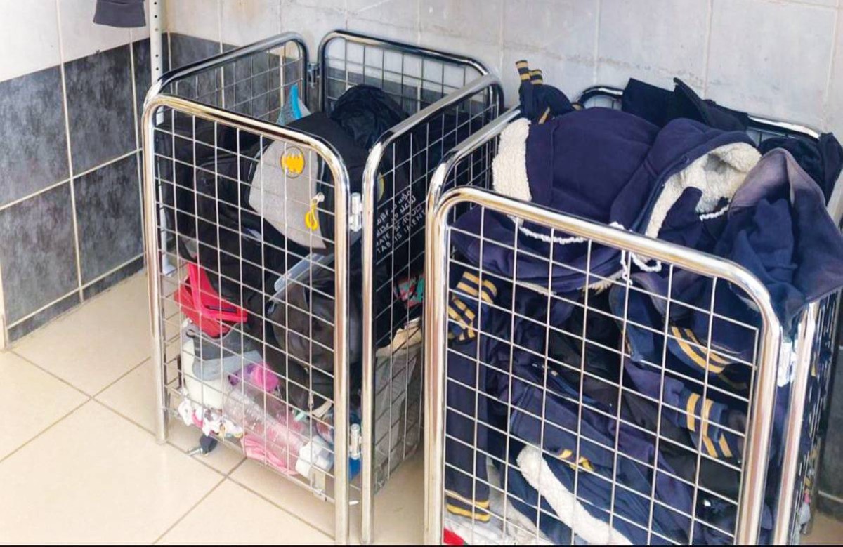 جانب من مفقودات الطلبة 
