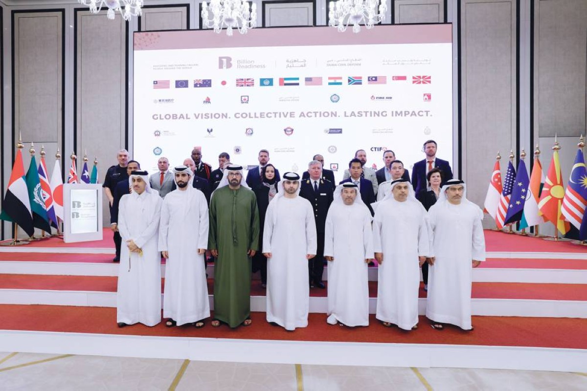 منصور بن محمد خلال إطلاق مبادرة «جاهزية المليار» بحضور راشد المطروشي
