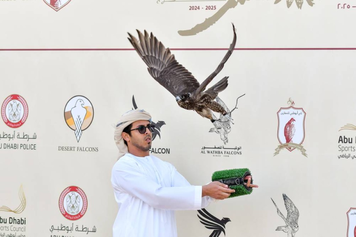 نخبة الصقارين شاركوا في البطولة