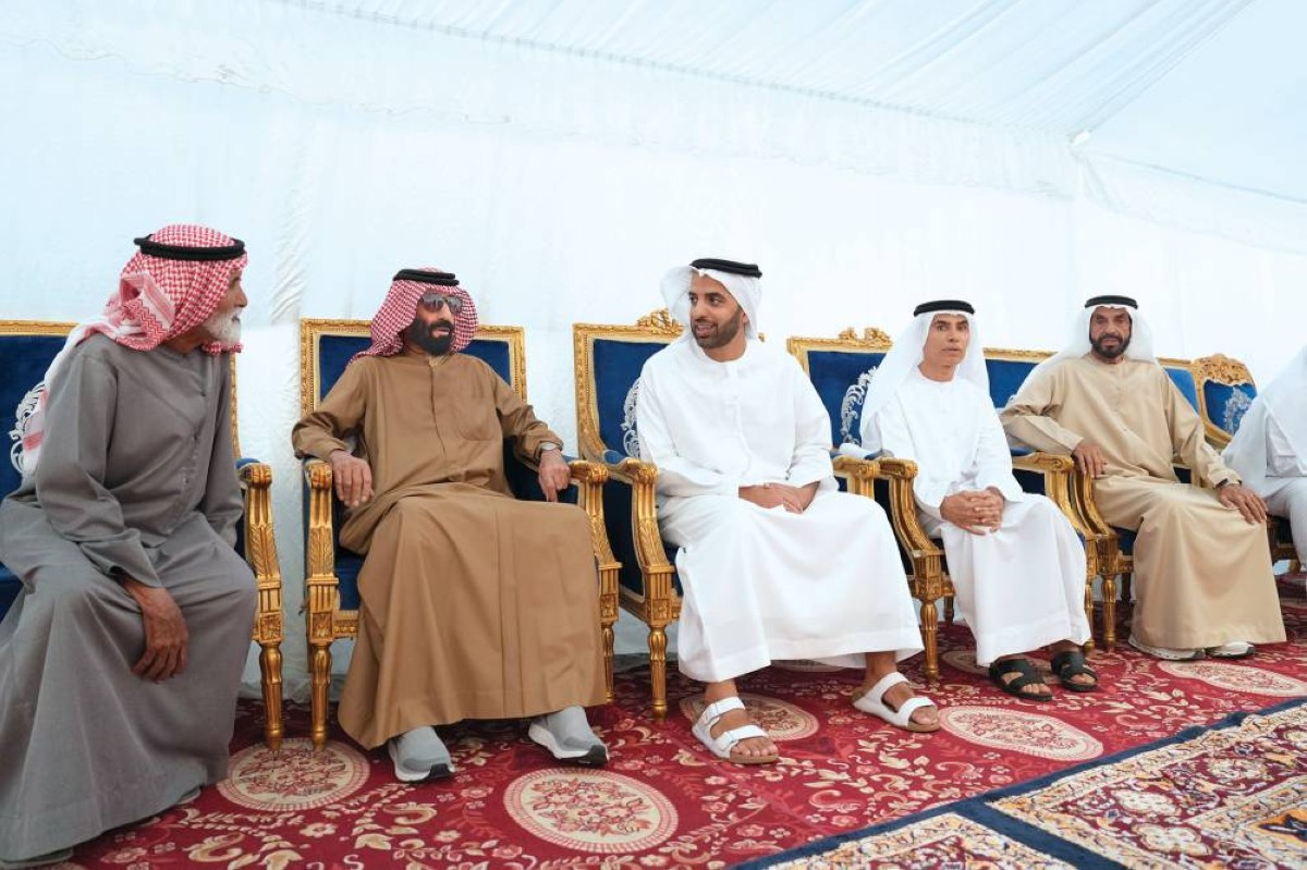 محمد بن سعود خلال العزاء