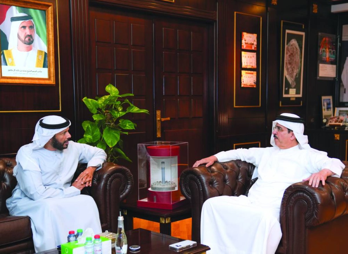 سعيد الطاير ومروان بن غليطة خلال اللقاء