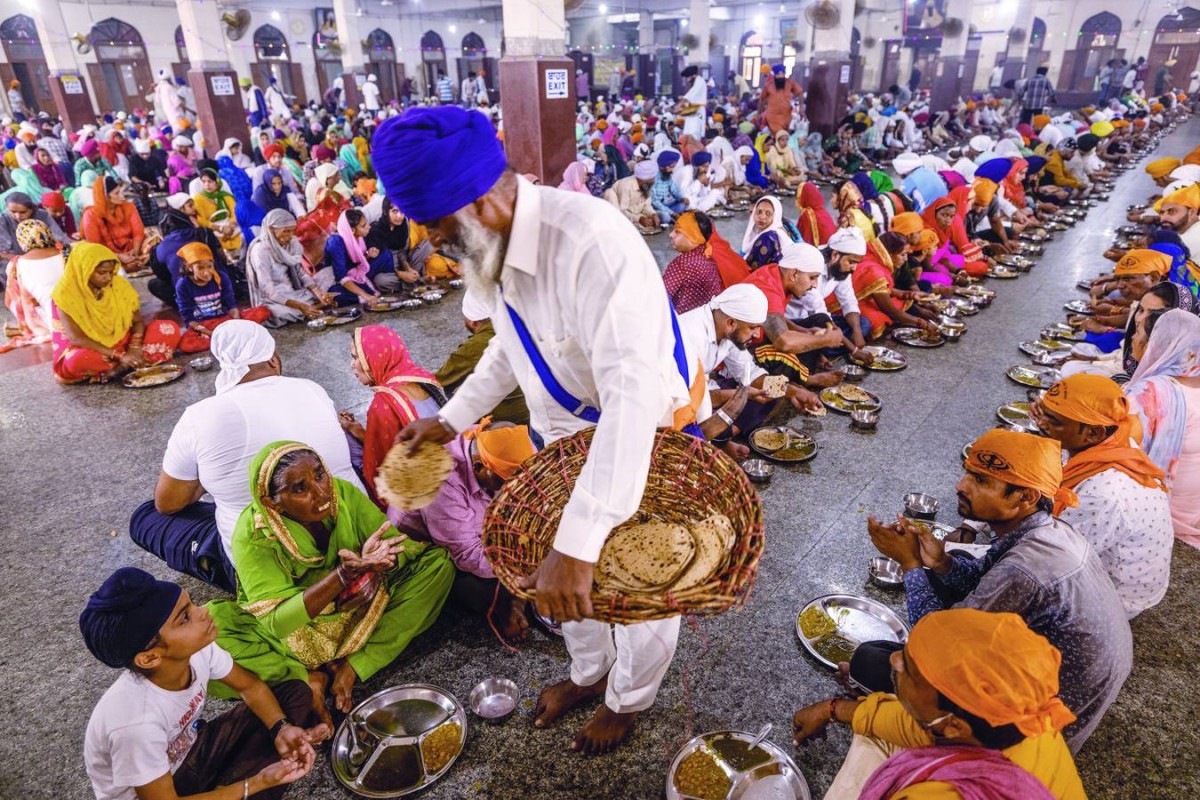 3100 عمل فني في المهرجان 