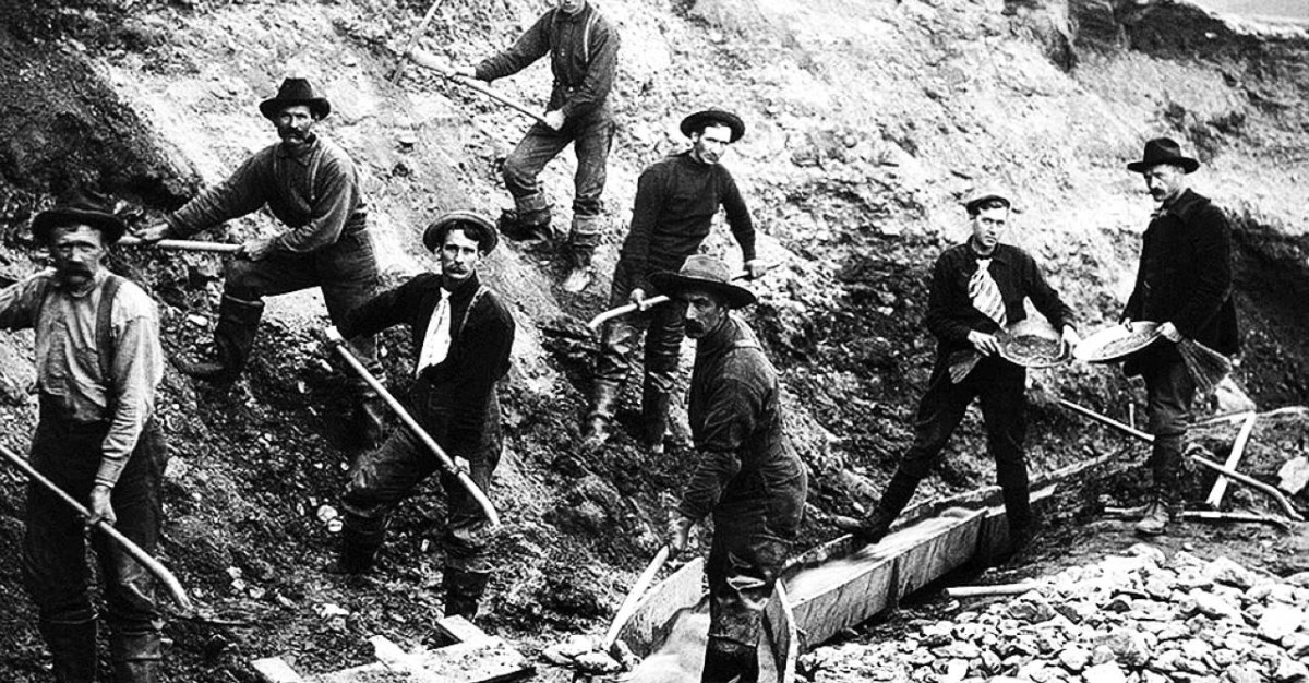 1848 اكتشاف الذهب بولاية كاليفورنيا في أمريكا.