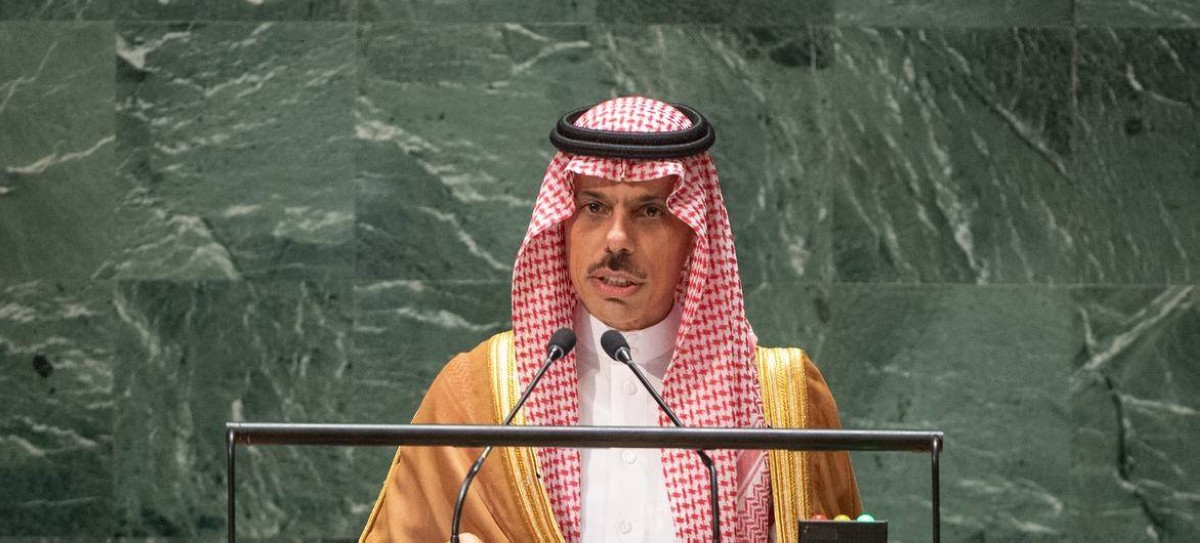 وزير خارجية السعودية في بيروت للمرة الأولى منذ 15 عاماً