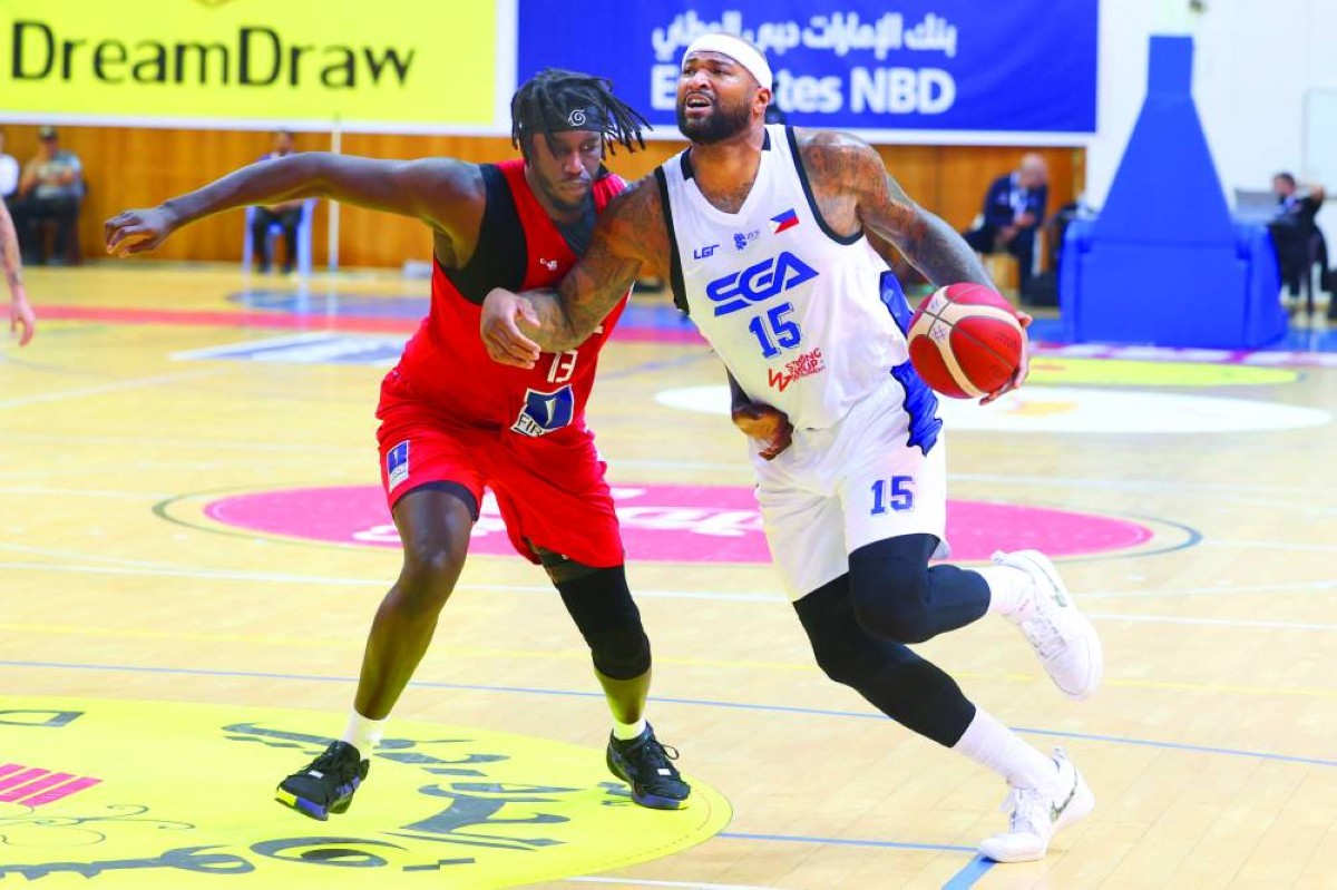جانب من لقاء المنتخب وسترونج