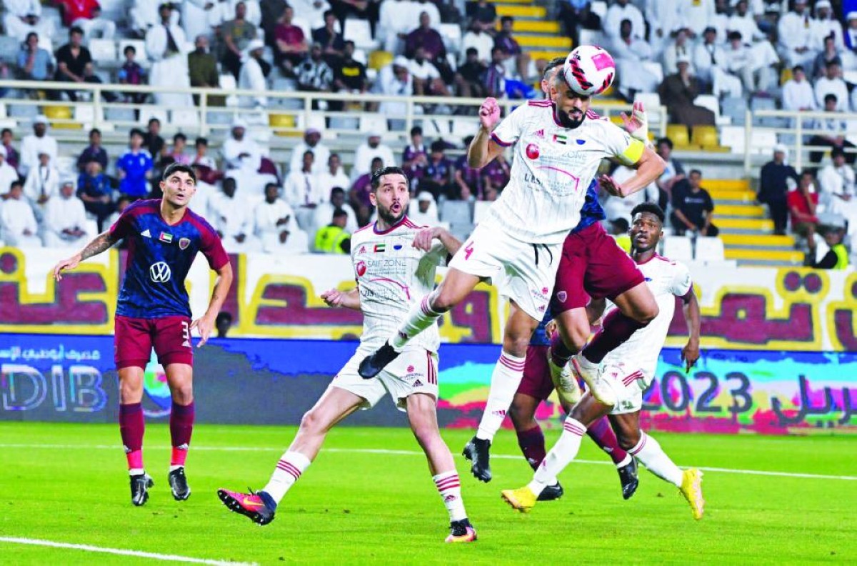من لقاء الوحدة والشارقة في دوري المحترفين