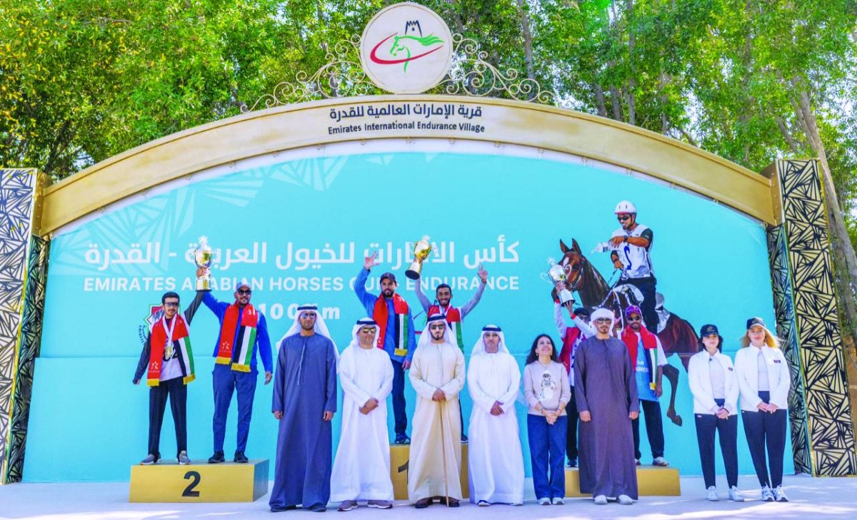 زايد بن حمد ومسلم العامري ومحمد الحربي توجوا الفائزين في سباق القدرة