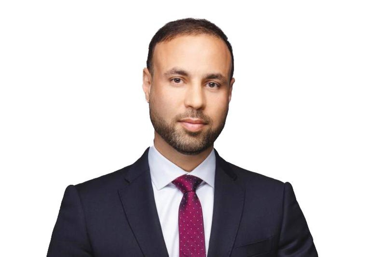 فرهاد عزيزي