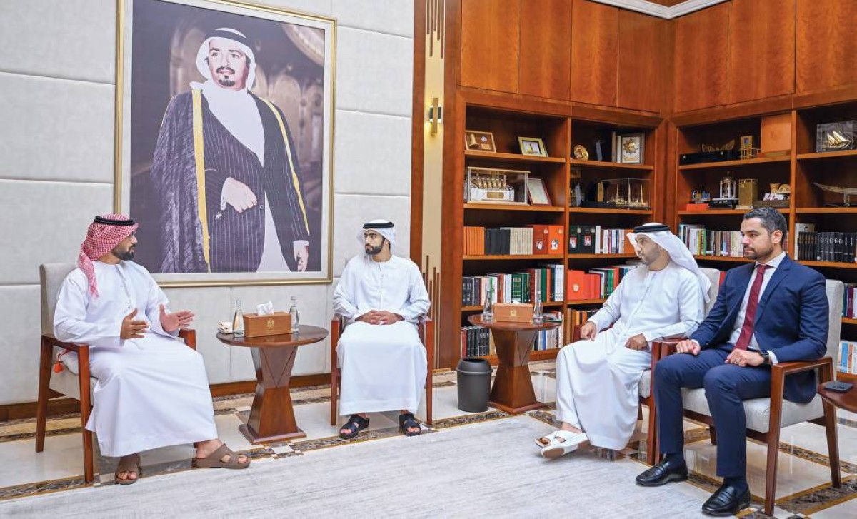 راشد بن عمار خلال استقبال أحمد المنصوري