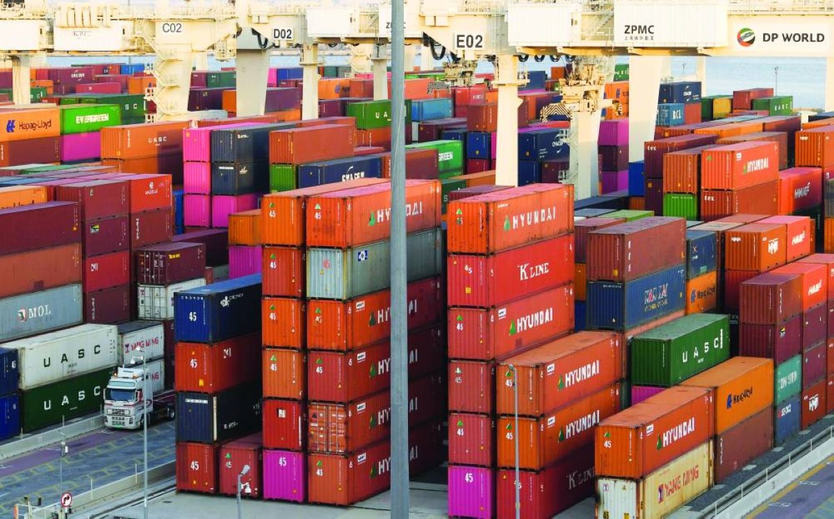 إجراءات متواصلة لتيسير حركة التجارة وزيادة المبادلات مع العالم| البيان