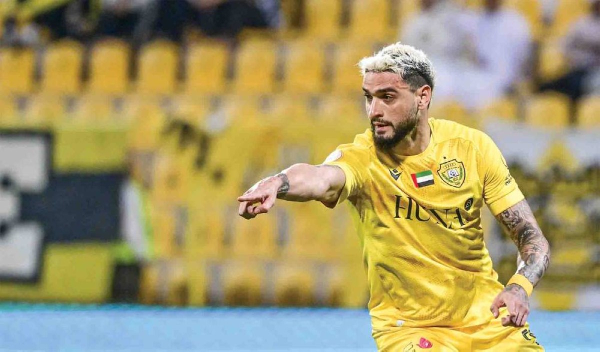 جواو بيدرو محتفلاً بالهدف