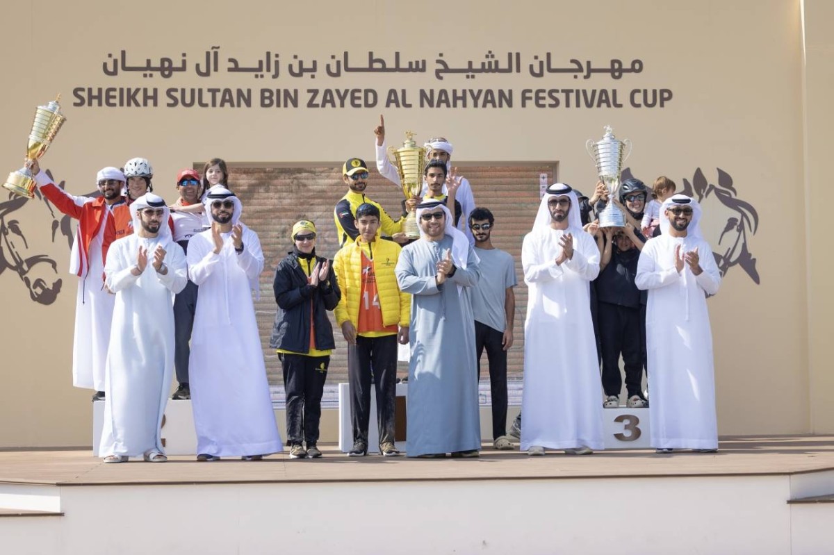 أحمد الريسي خلال تتويج الفائزين