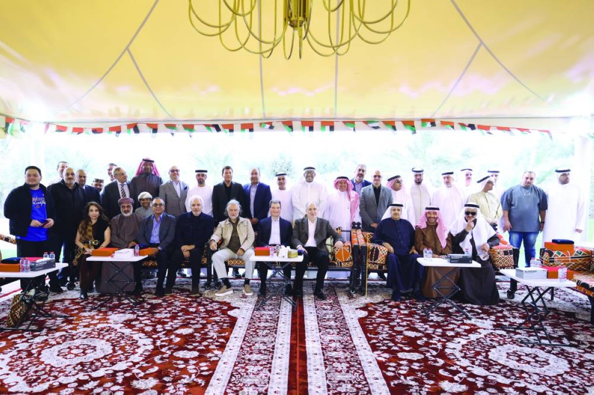 حفل تكريم الوفود المشاركه في بطولة دبي لكرة السلة