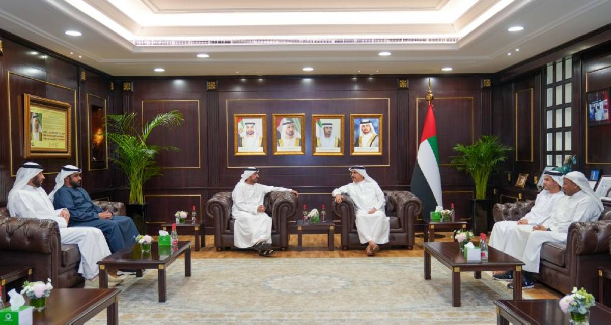 سعيد الطاير وأحمد بن مسحار خلال اللقاء