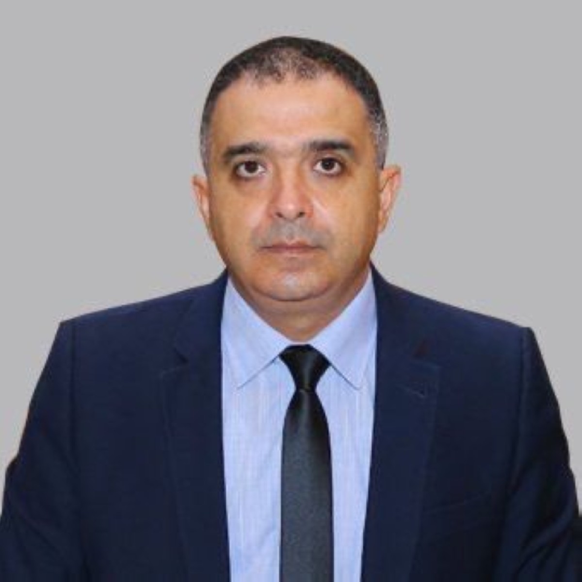 الدكتور نزيه