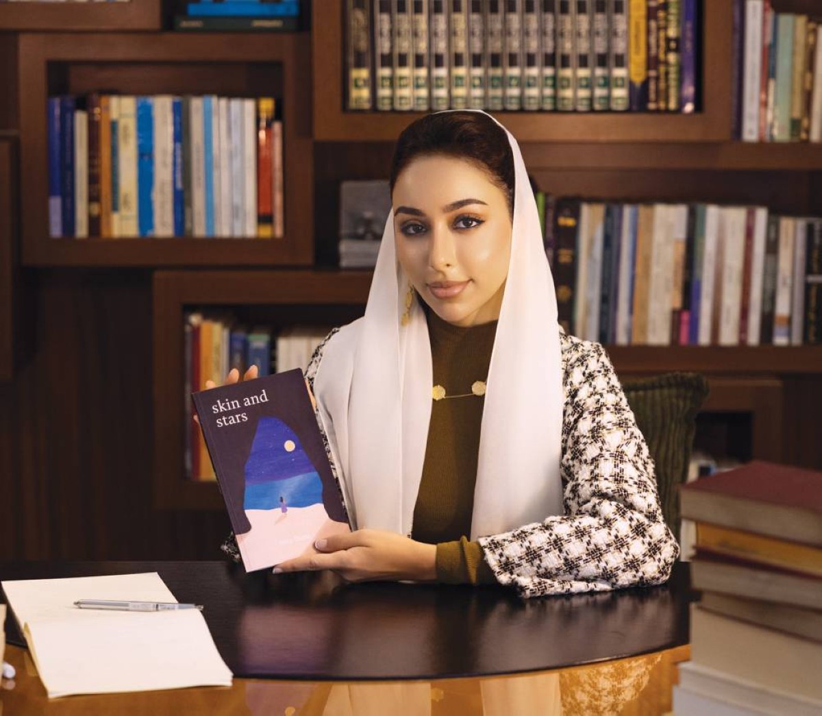 ميرة المهيري تضيء قناديل الدروب «بين الكلمات والنجوم»