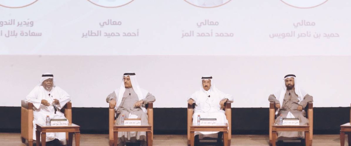 محمد المر وأحمد الطاير وسعيد الرقباني وبلال البدور خلال الأمسية |