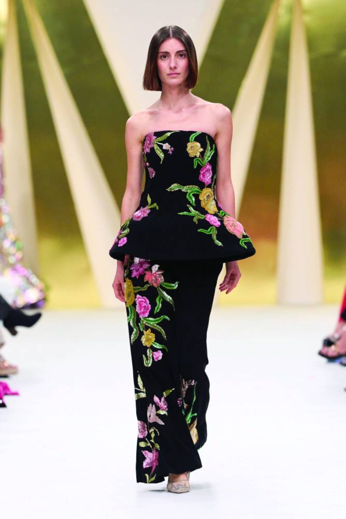 MANISH MALHOTRA_DUBAI FASHION WEEK_AW25-26_155