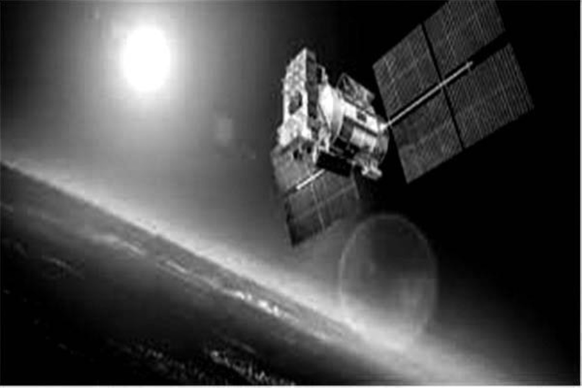 1985 – إطلاق القمر الصناعي العربي «عرب سات»