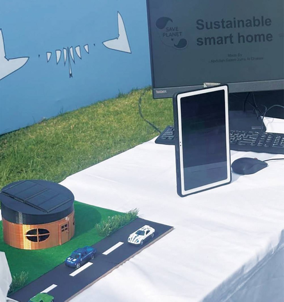 المشروع عبارة عن بيت مستدام يوفر الطاقة