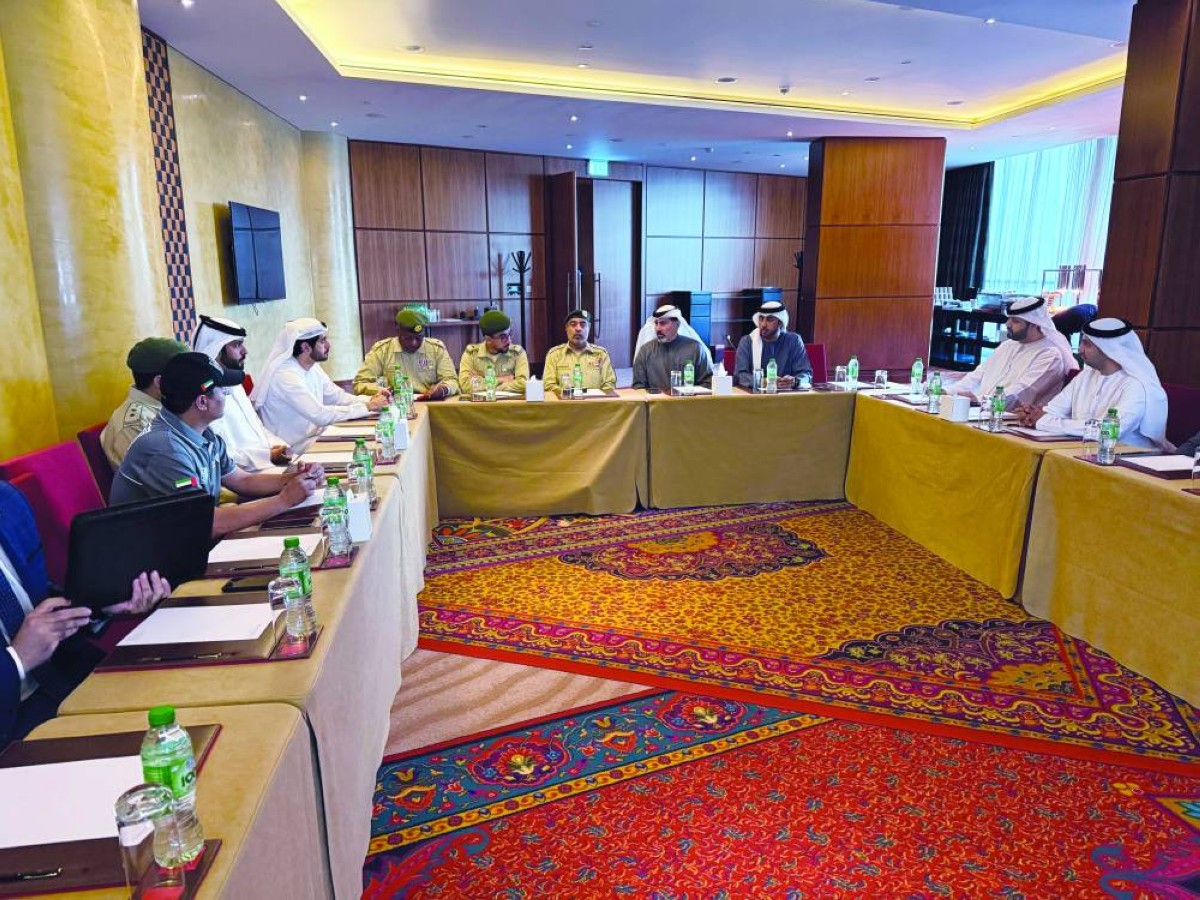 الحضور خلال الاجتماع