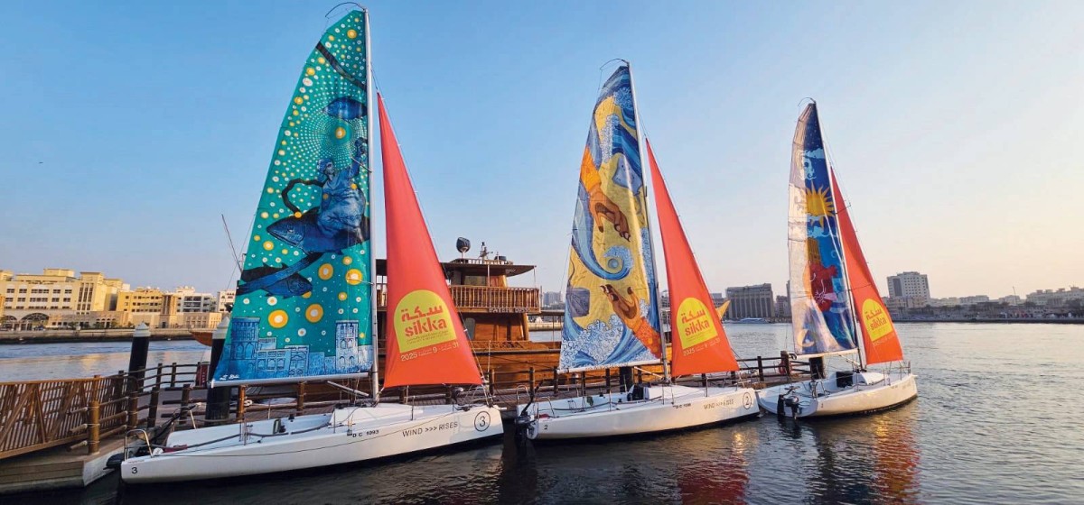 «كانفاس الرياح» على ضفاف خور دبي