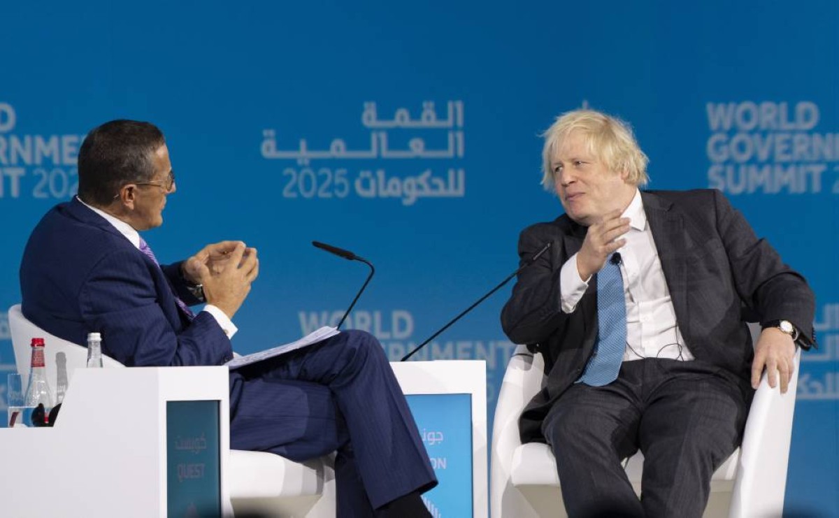 بوريس جونسون متحدثاً في الجلسة